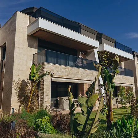 Apartment Luxury Garden