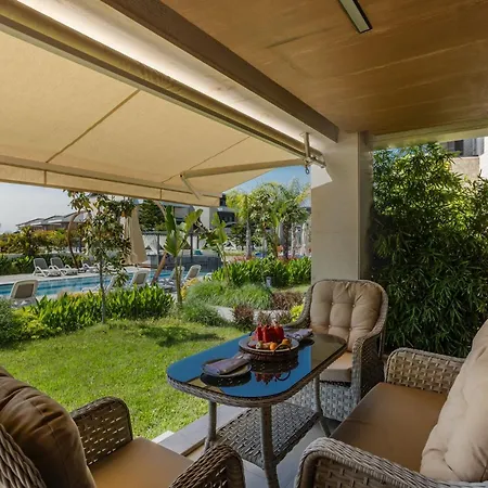 Apartment Luxury Garden *